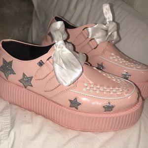pink star platform sneaker ( never worn )